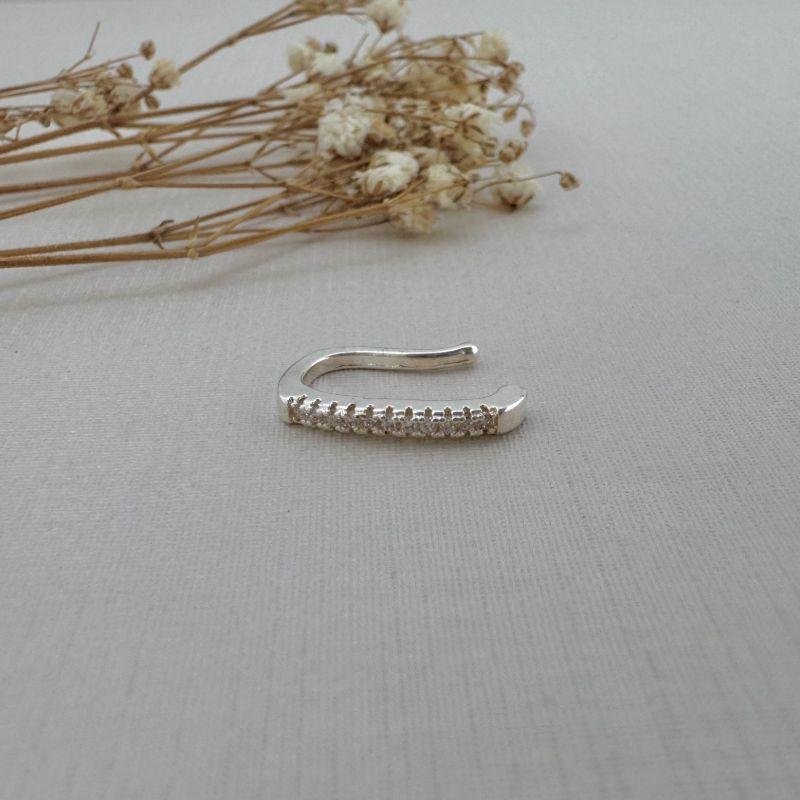13.0247.1.S - Piercing retangular de uma linha cravejada