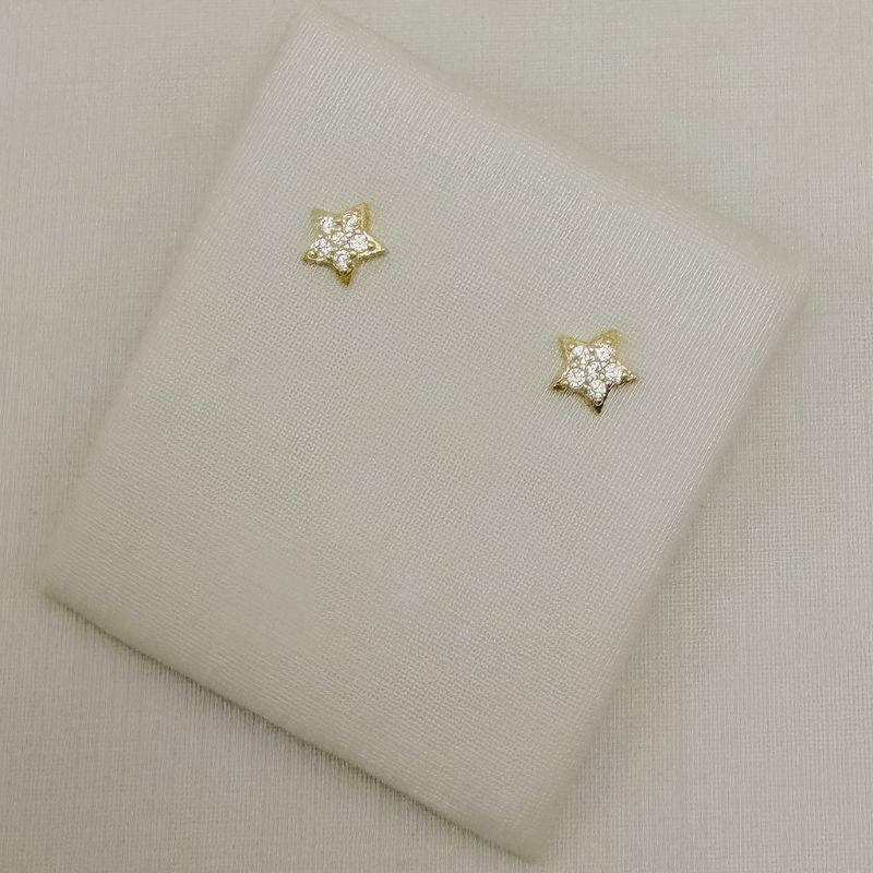 07.2919.1.O - Brinco de formato estrela cravejada com borda reta