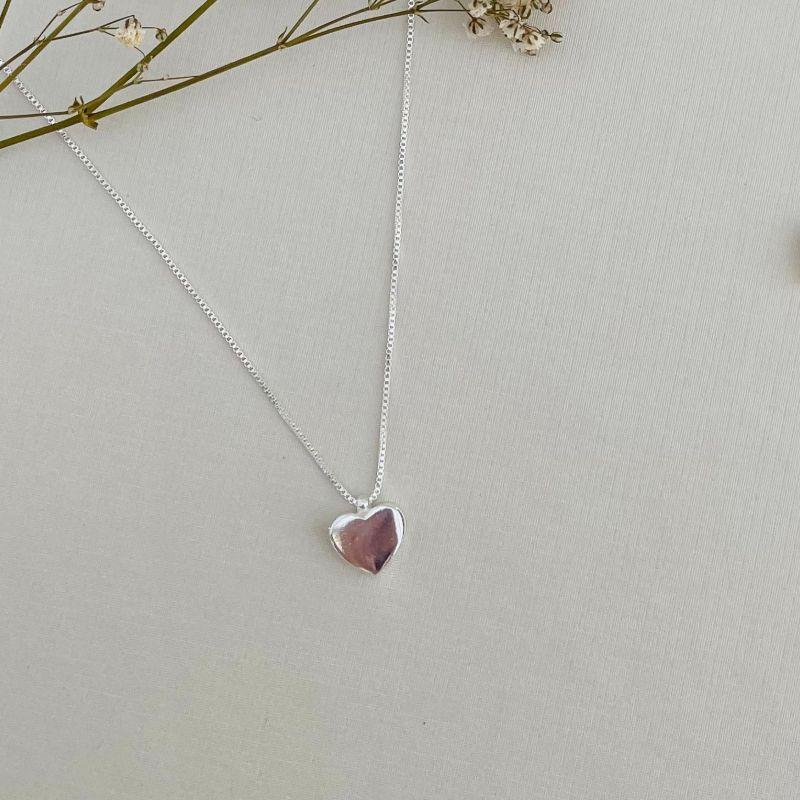 09.2121.0.S - (40) Colar veneziana com pingente de coração liso com galeria, extensor 10cm