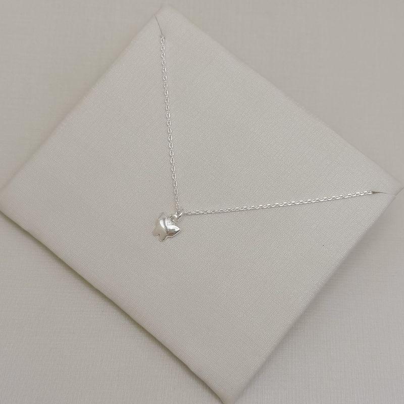 09.2555.0.S - (45) Colar de elos cartier com pingente de borboleta polido