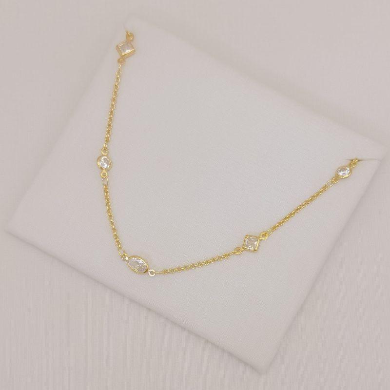 09.2579.1.O - (37) Choker estilo tiffany em elos portugueses com pedras variadas em ingles