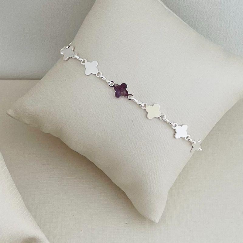 12.2059.0.S - Pulseira de chapas lisas em formato flor de alhambra. Insp. Van-Cleef