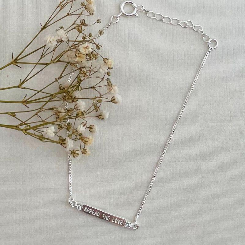 12.2085.0.S - Pulseira de veneziana com placa central de escrita SPREAD THE LOVE