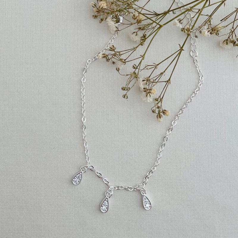 12.2086.1.S - Pulseira de elos ovais com tres pingentes em gota cravejadas com borda