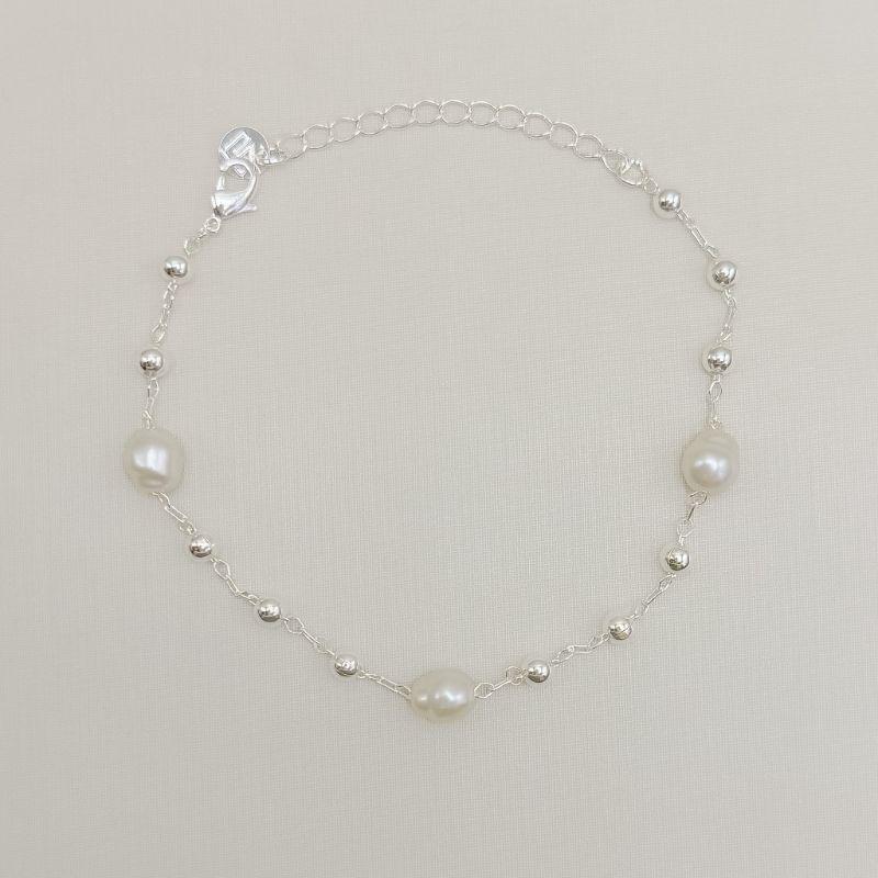 12.2374.15.S - Pulseira de três bolinhas lisas com uma pérola de rio intercaladas