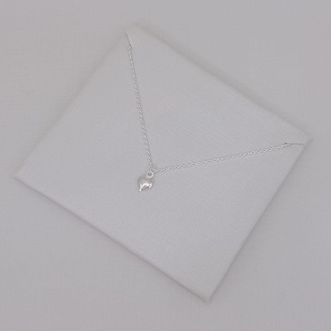 09.2607.0.S - (45) Colar de corrente micro cartier com pingente de coração abaloado liso