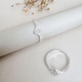 01.0209.1.S - (10) Anel falange de flor alhambra cravejada