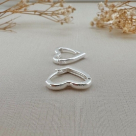 05.2955.0.S - Argola de coração liso tamanho G