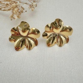 06.1122.0.O - (V4) Brinco em chapa formato flor orgânica