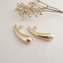 06.1855.0.O - Brinco de gota longa lisa simples