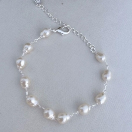 12.2197.15.S - Pulseira de pérolas irregulares separadas.