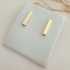 07.2763.0.O - Brinco de tubo quadrado longo liso simples