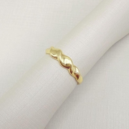 03.2526.0.O - (17) Anel de aro médio em efeito torcido liso