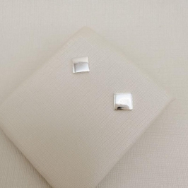 07.2841.0.S - Brinco losango / quadrado liso 7,6mm