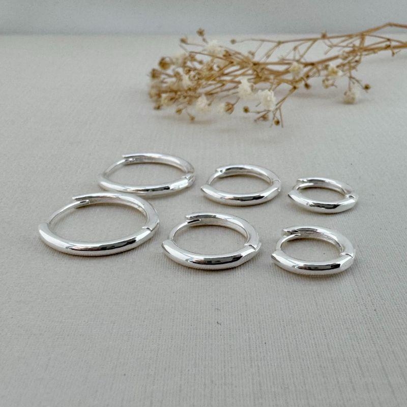 05.2737.0.S - Trio de argola em tubo liso simples