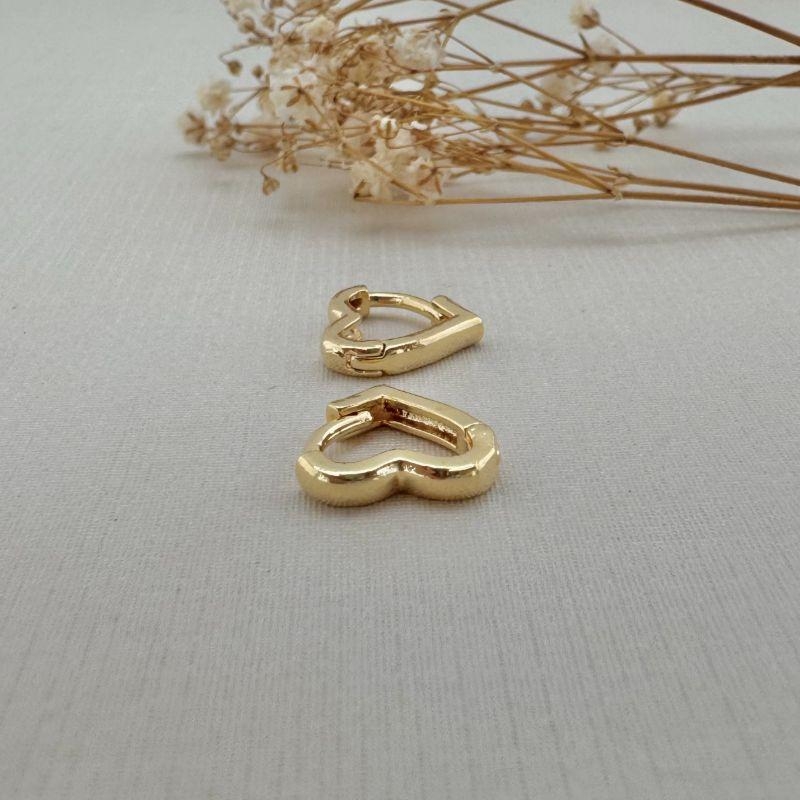 05.2953.0.O - Argola de coração lisa tamanho P