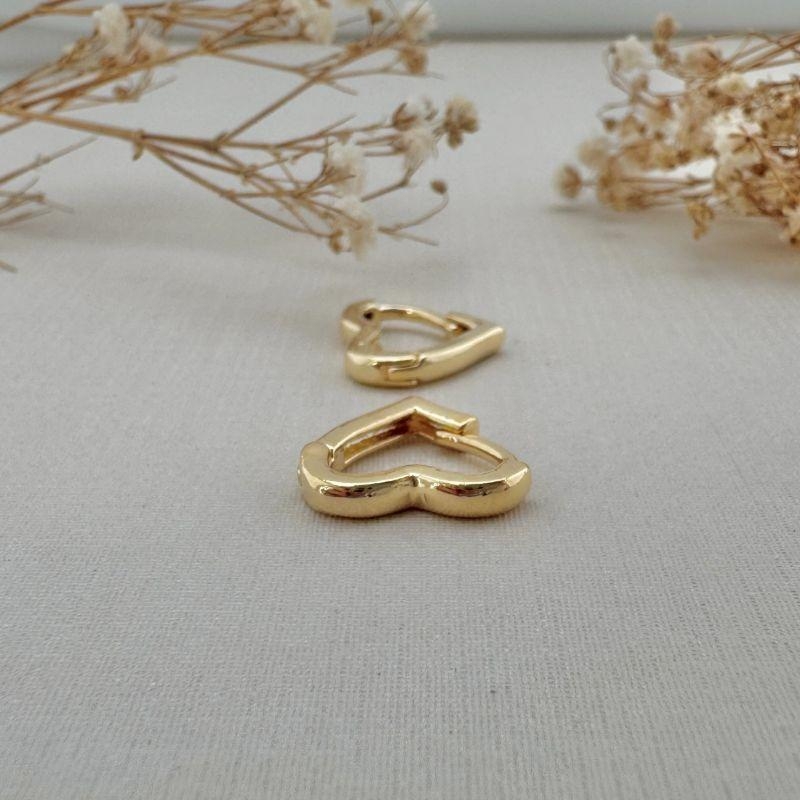 05.2954.0.O - Argola de coração lisa tamanho M