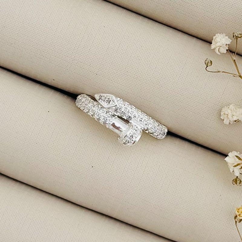 03.2222.1.S - (16) Anel estilo prego todo cravejado