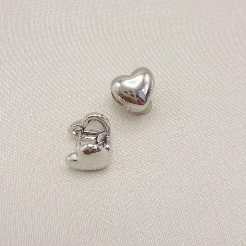 05.3123.0.B - Argola em formato coração em chapa lisa