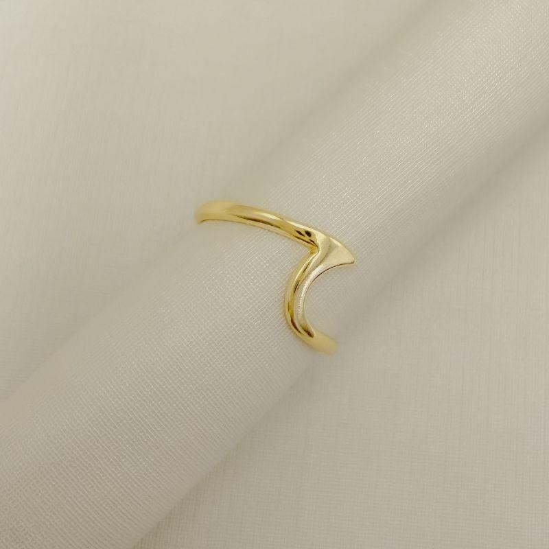 03.2595.0.O - (13) Anel de aro liso em formato onda alta