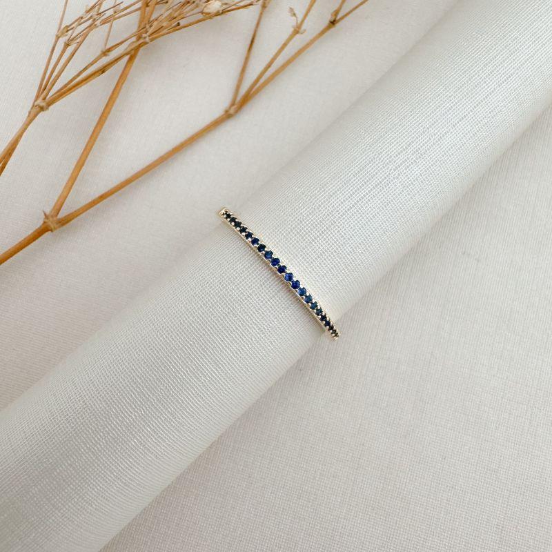 03.2444.4.O - (19) Anel estilo aparador de uma linha cravejada sem borda