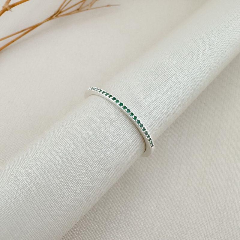 03.2444.5.S - (19) Anel estilo aparador de uma linha cravejada sem borda