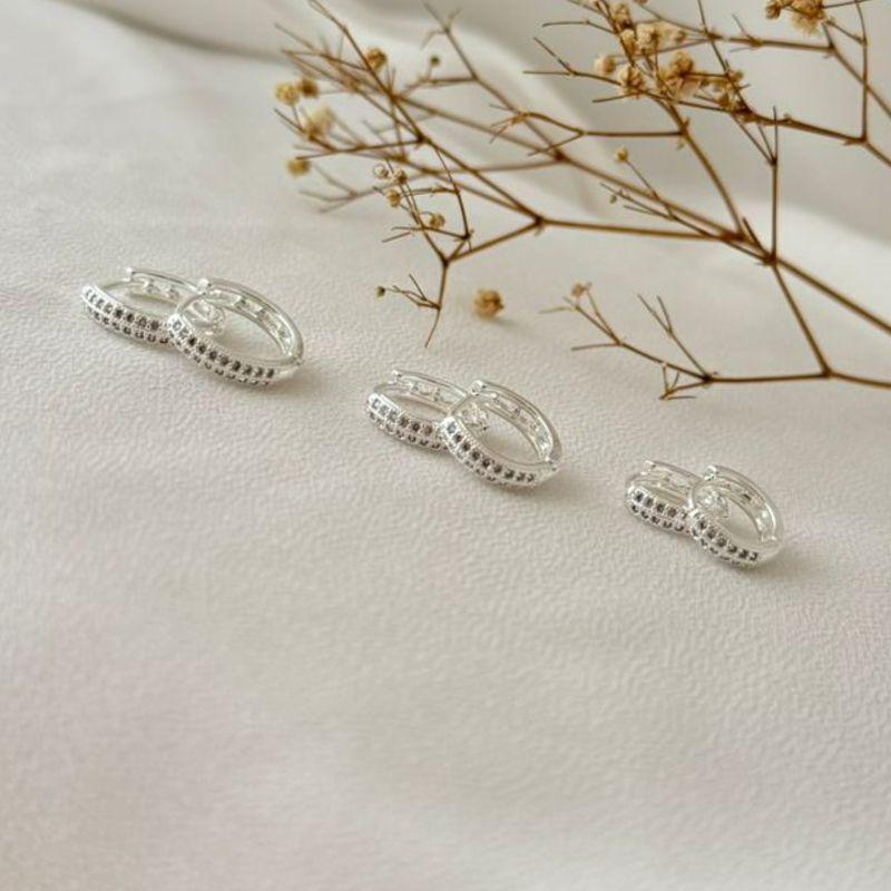 05.2765.1.S - Trio de argola estilo classica de duas colunas com atras vazado em gota invertida