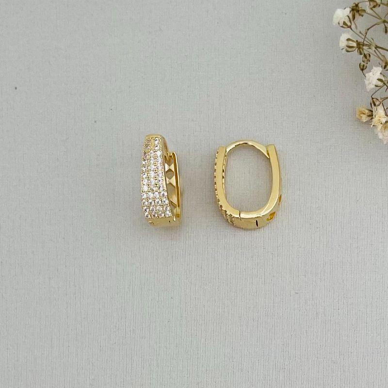 05.2837.1.O - Tam. G - Argola triangular de quatro/três colunas com borda reta