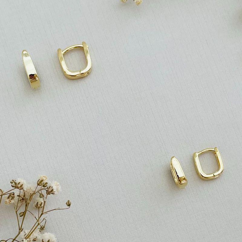 05.2881.0.O - Dupla de argolas retangular lisos com borda reta com detalhe ponta