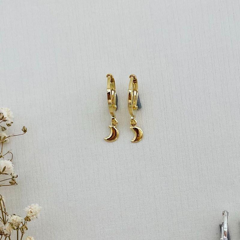 05.2887.0.O - Argola simples classica com pingente de leia lua lisa