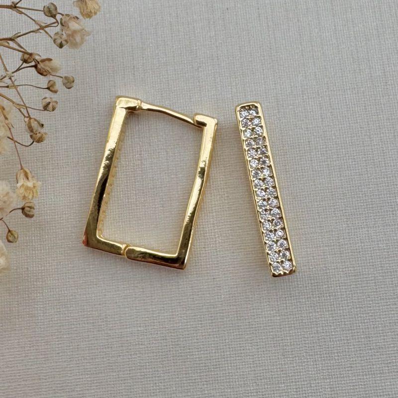 05.2922.1.O - (Tam. G) Argola retangular de duas colunas cravejadas com borda alta lisa