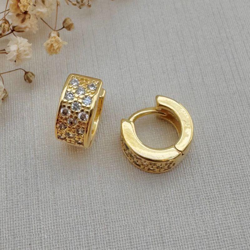 05.2923.1.O - (Tam. P) Argola de cravação xadrez com borda alta de lateral reta