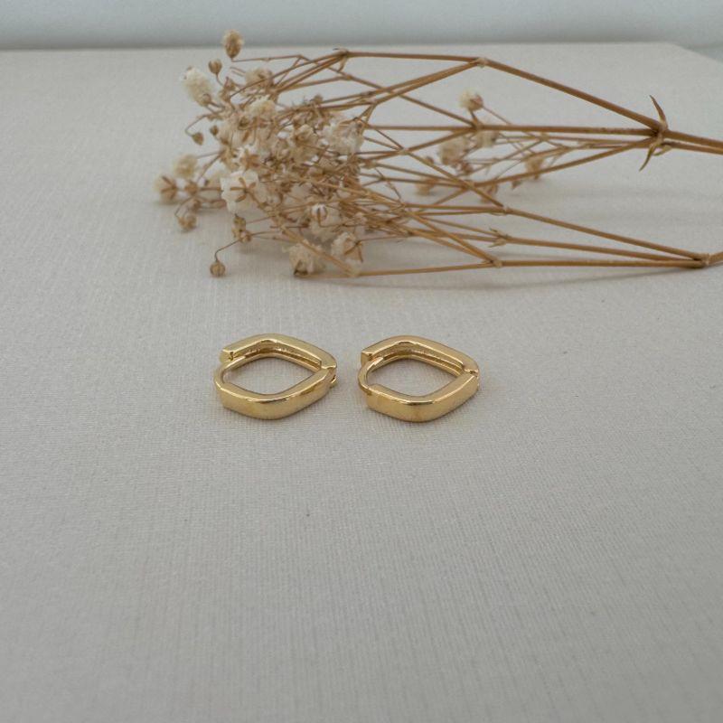 05.2986.0.O -  (Tam. P) Argola em formado losango com tubo de borda arredondada lisa