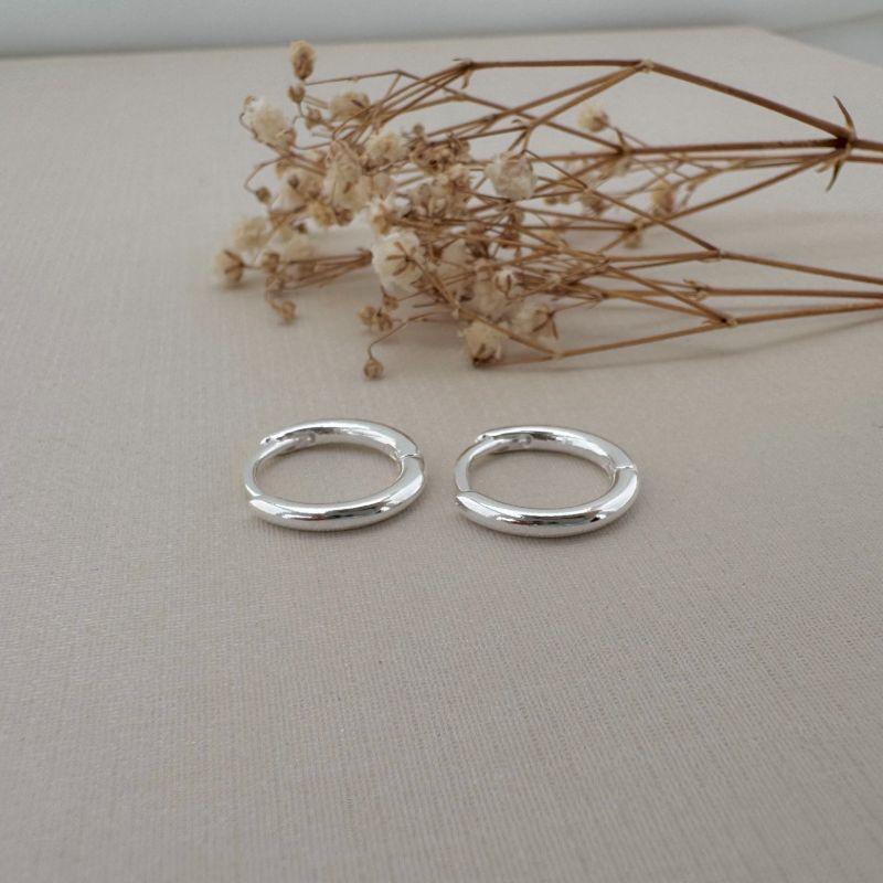 05.3005.0.S - (Tam. M) Argola circular em tubo redondo simples liso