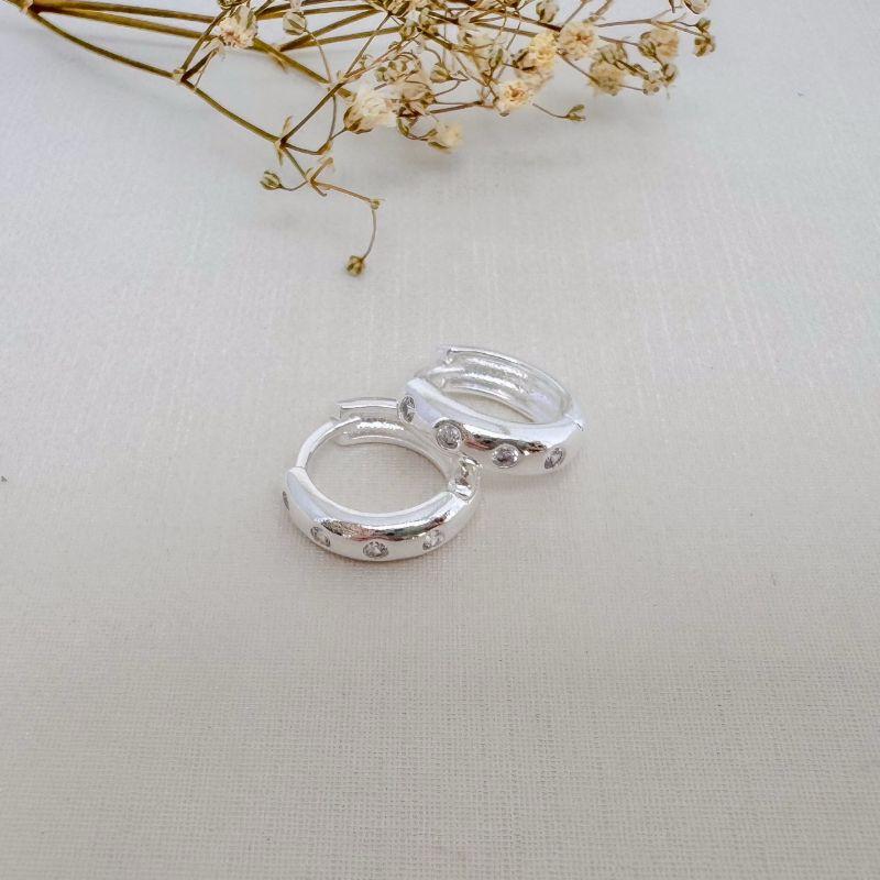 05.3044.1.S - Argola circular com quatro pontos de luz em cravação embutida