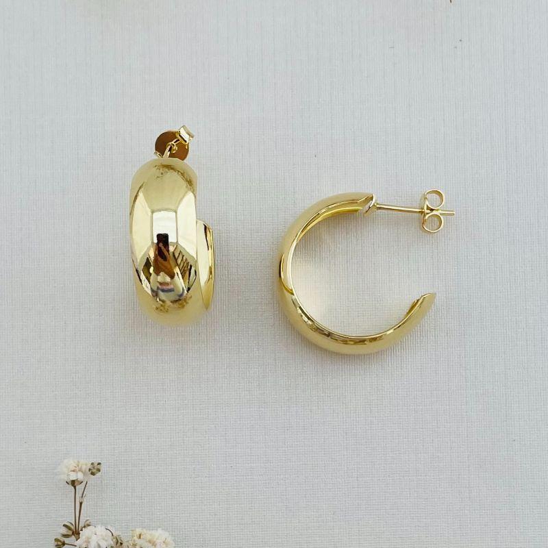 06.1802.0.O - Brinco de tarraxa em chapa circular lisa simples com borda reta