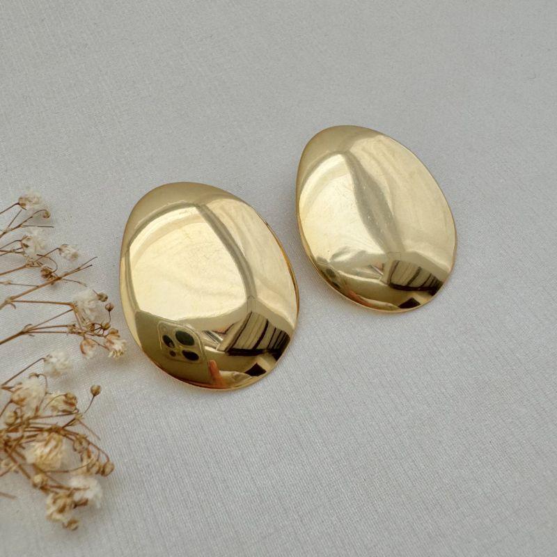 06.1809.0.O - Brinco de chapa lisa em formato oval