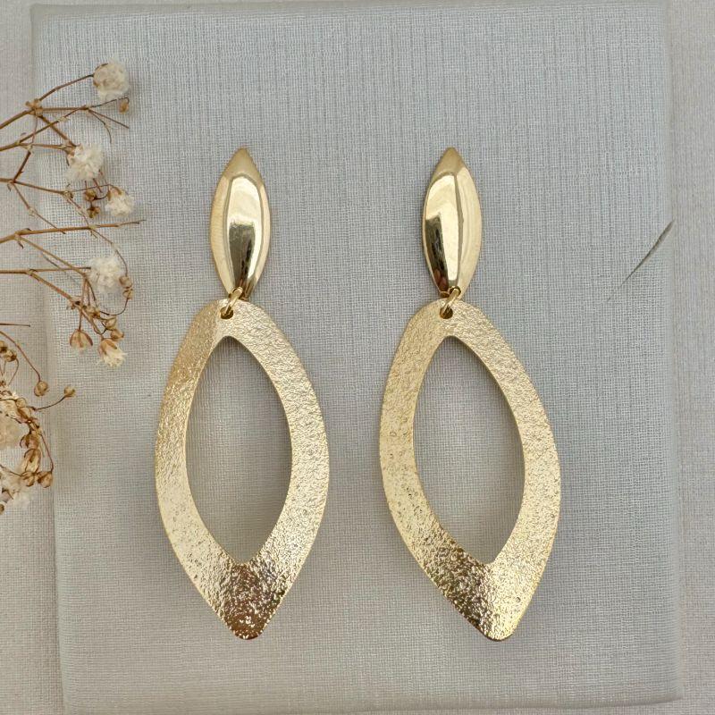 06.1817.0.O - Brinco de case navete com pingente navete grande em efeito jateado