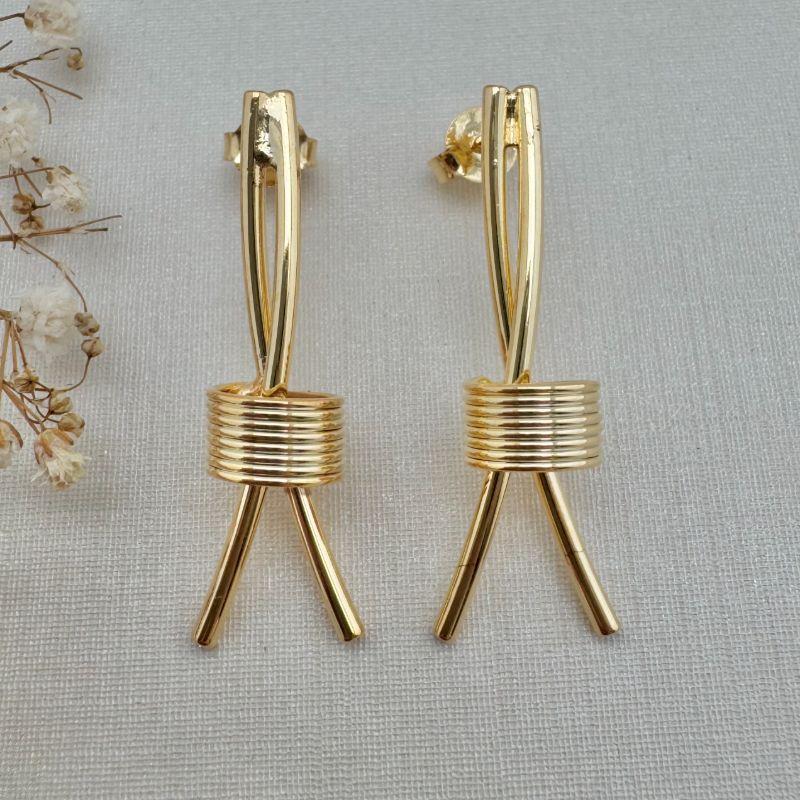 06.1823.0.O - Brinco de dois tubos longos com espiral na parte inferior