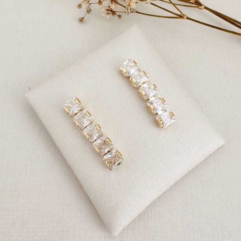 06.1839.1.O - Brinco em riviera de cinco pontos de luz retangulares