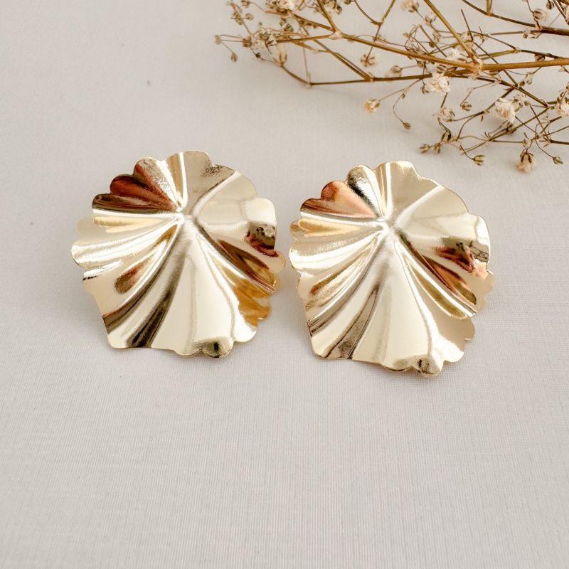 06.1860.0.O - Brinco de chapa em efeito orgânico grande circular