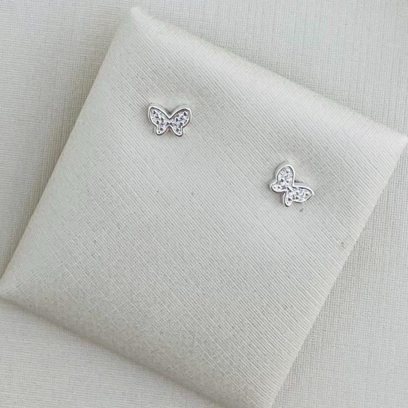 07.2286.1.S - Brinco mini borboleta cravejada com borda lisa