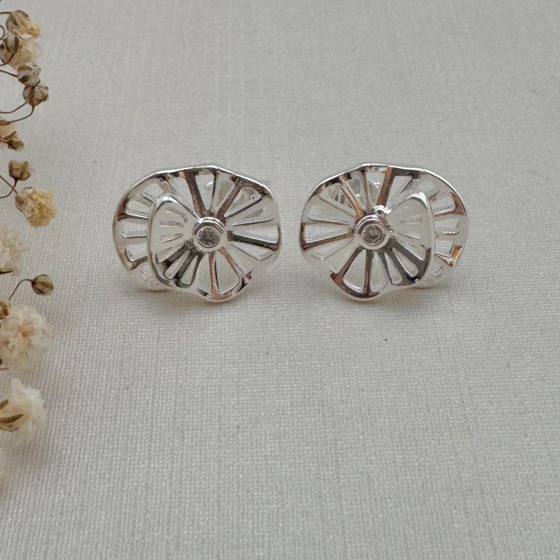 07.2673.1.S - Brinco em espiral de barras com central de ponto de luz em ingles