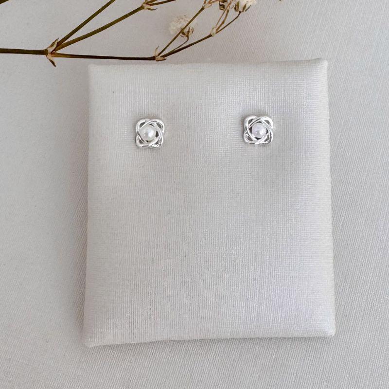 07.2694.15.S - (Tam.P) Brinco de efeito anéis planetários com pérola central