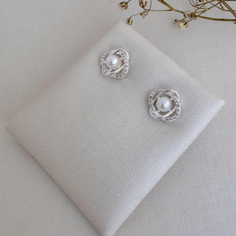 07.2696.15.S - (Tam.G) Brinco de efeito anéis planetários com pérola central