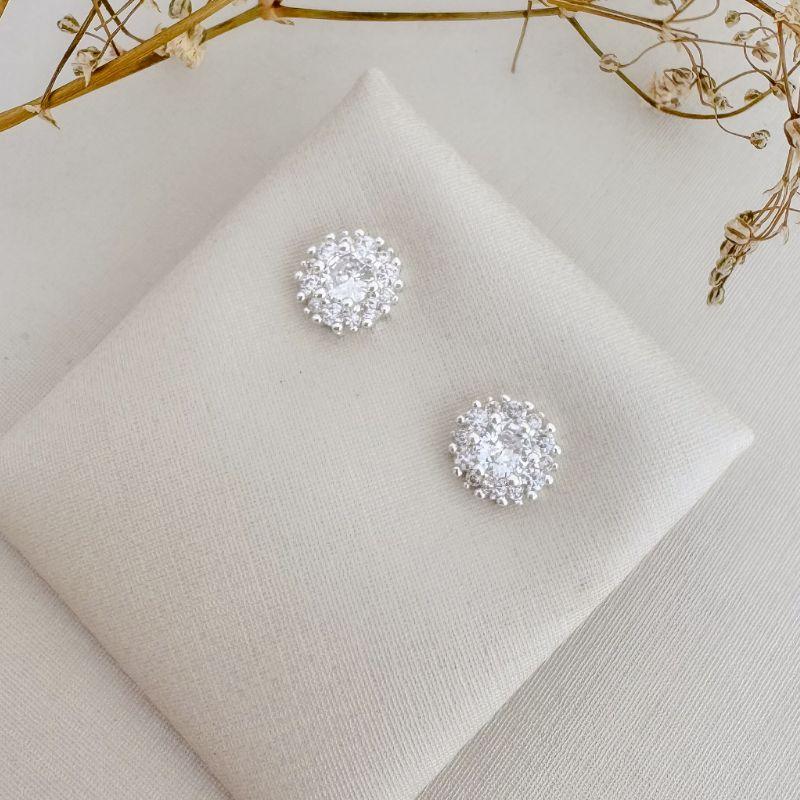 07.2700.1.S - Brinco de ponto de luz central com uma fileira de cravação em volta