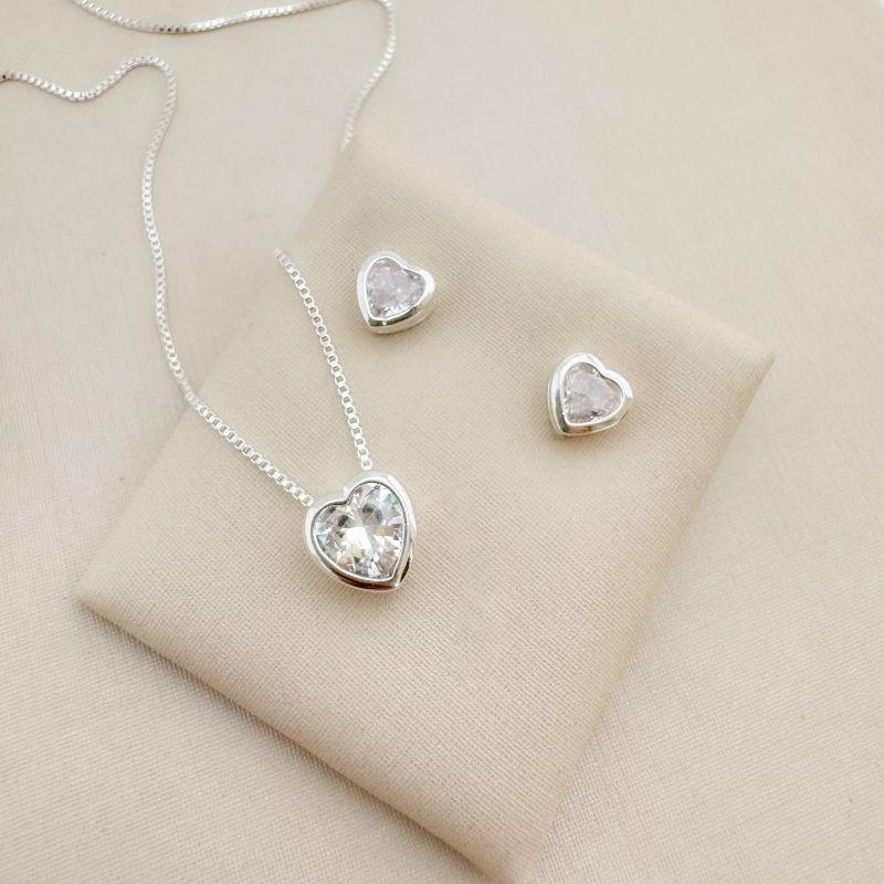 08.0603.1.S - (45) Conjunto de ponto de luz em formato coração de cravação inglesa