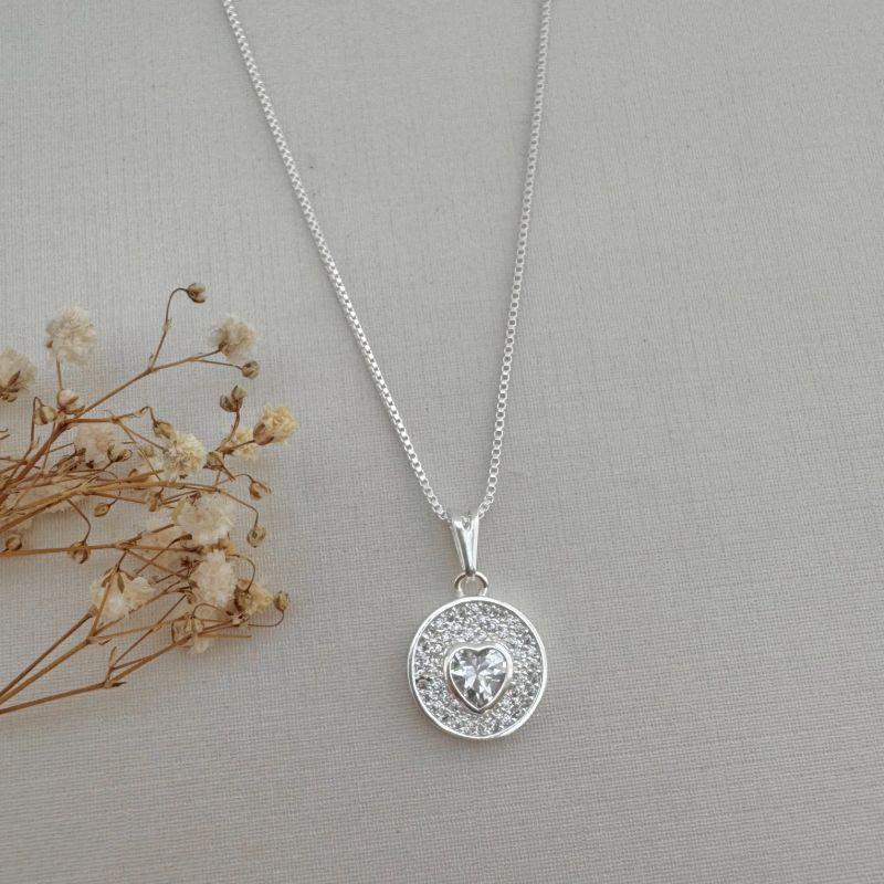 09.2236.1.S - (45) Colar de veneziana com pingente moeda cravejada e coração em pedra