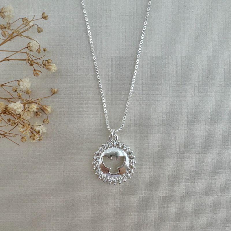 09.2269.1.S - (45) Colar veneziana com pingente oval de Espirito Santo vazado central com borda cravejada