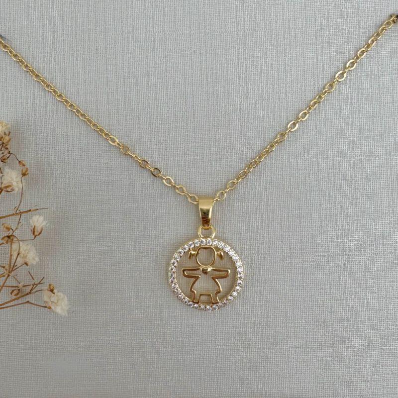 09.2303.1.O - (45) Colar de elos ovais com pingente circular com menina central